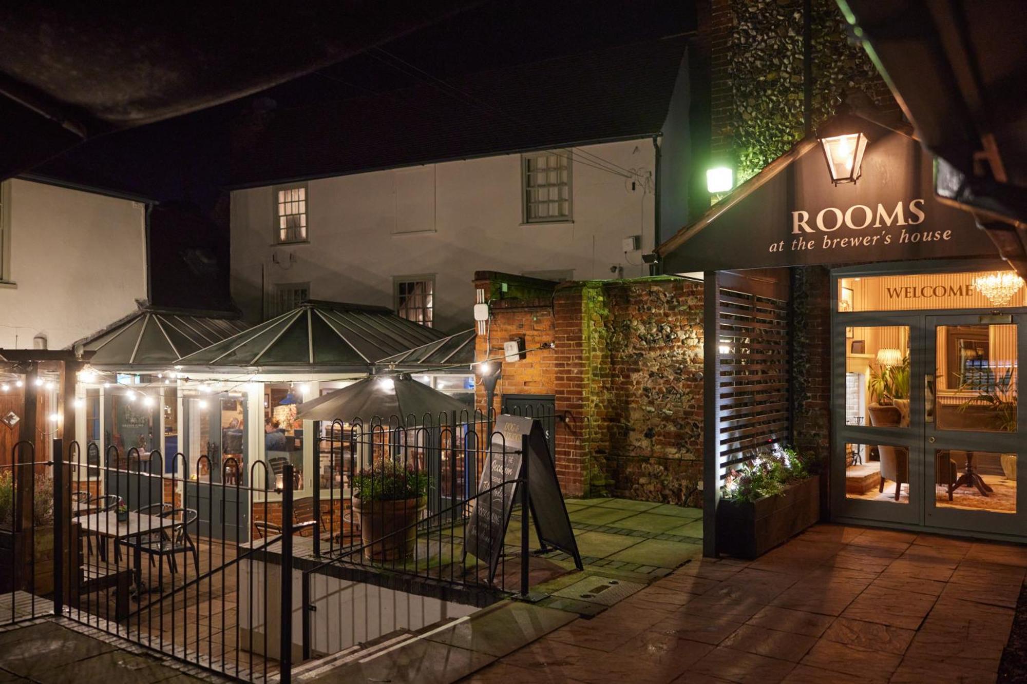 Dog And Partridge By Greene King Inns Bury St. Edmunds Exterior foto